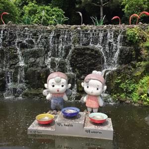 Meet your Posher, Young